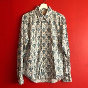 ⚡️ MOVING SALE⚡️EUC Western Floral Button Up